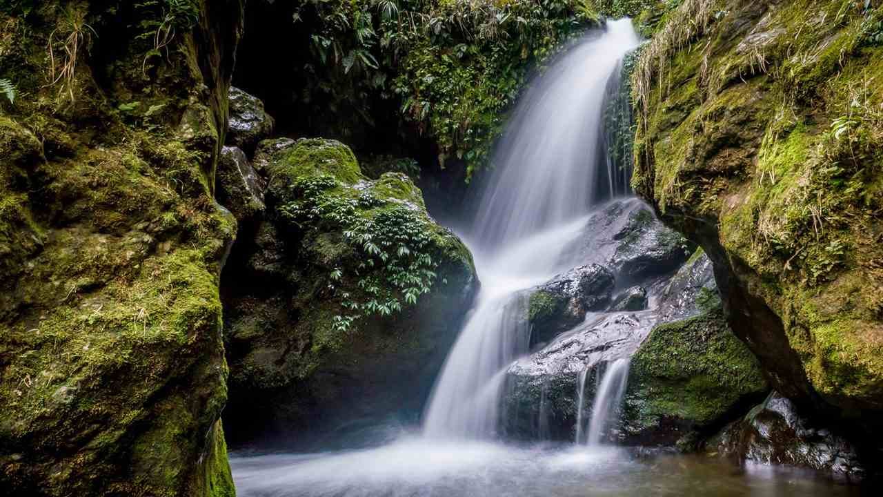 seven sisters waterfall sikkim
