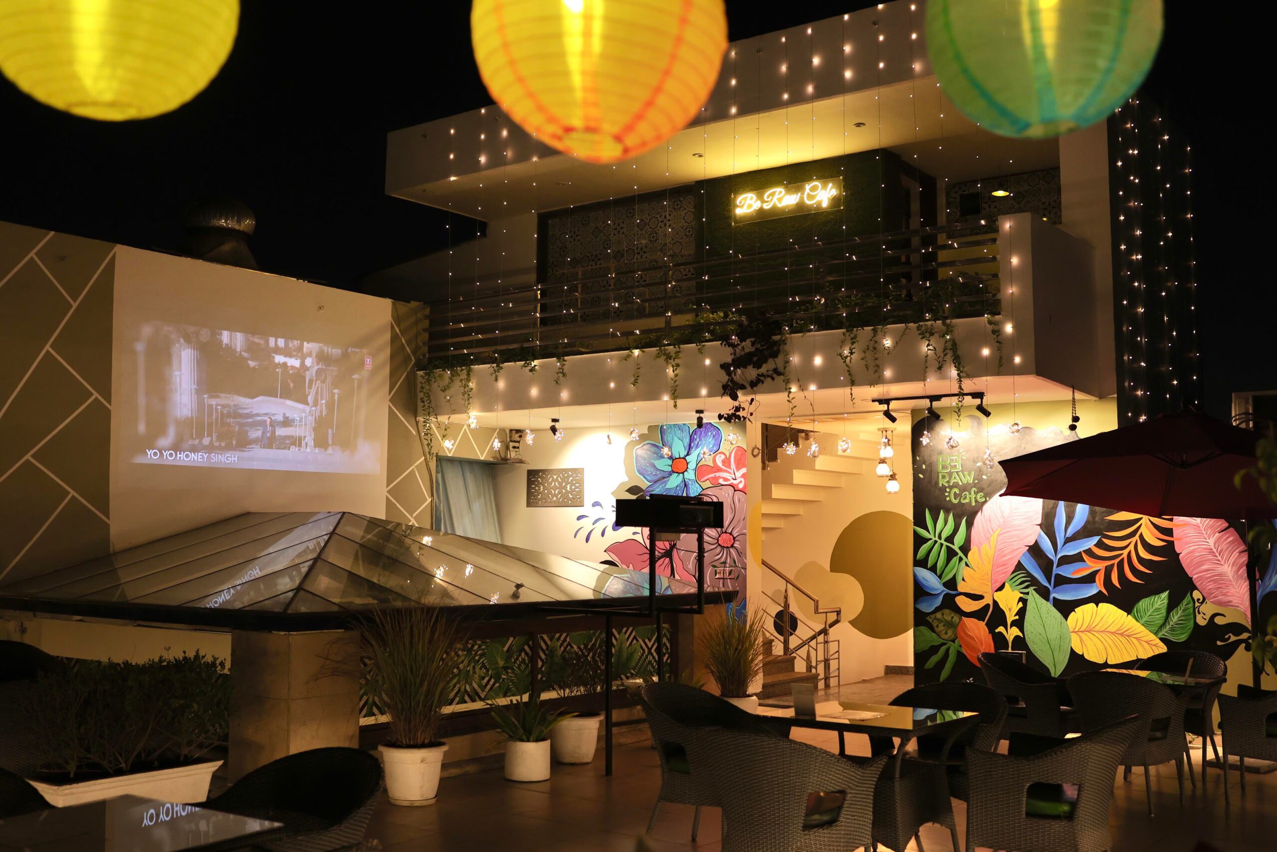 Open Air Cafes